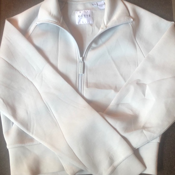 Guess jogger outfit set - Picture 2 of 4